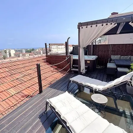 Rooftop, & Breathtaking View Of And Sea * Nice